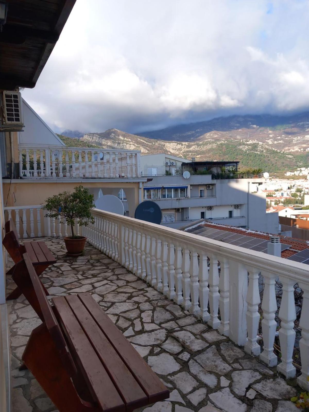 White Hills Apartments Budua Esterno foto