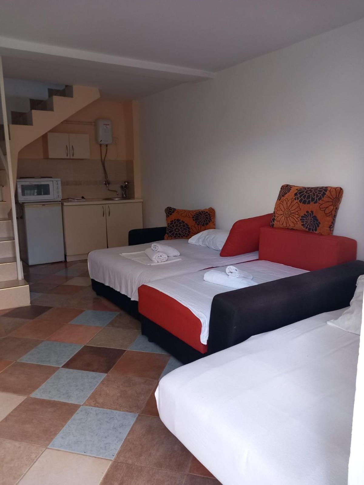 White Hills Apartments Budua Esterno foto