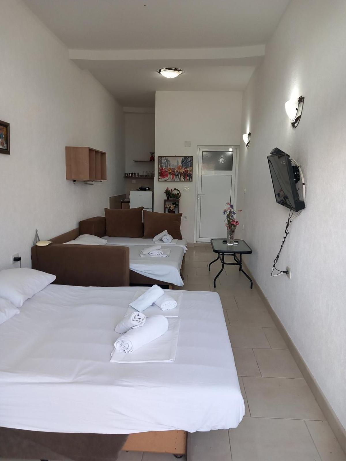 White Hills Apartments Budua Esterno foto